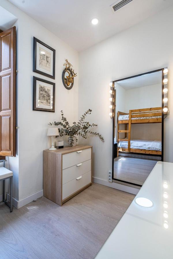 Апартаменти Central Luxury Flat With Free Parking Валенсія Екстер'єр фото