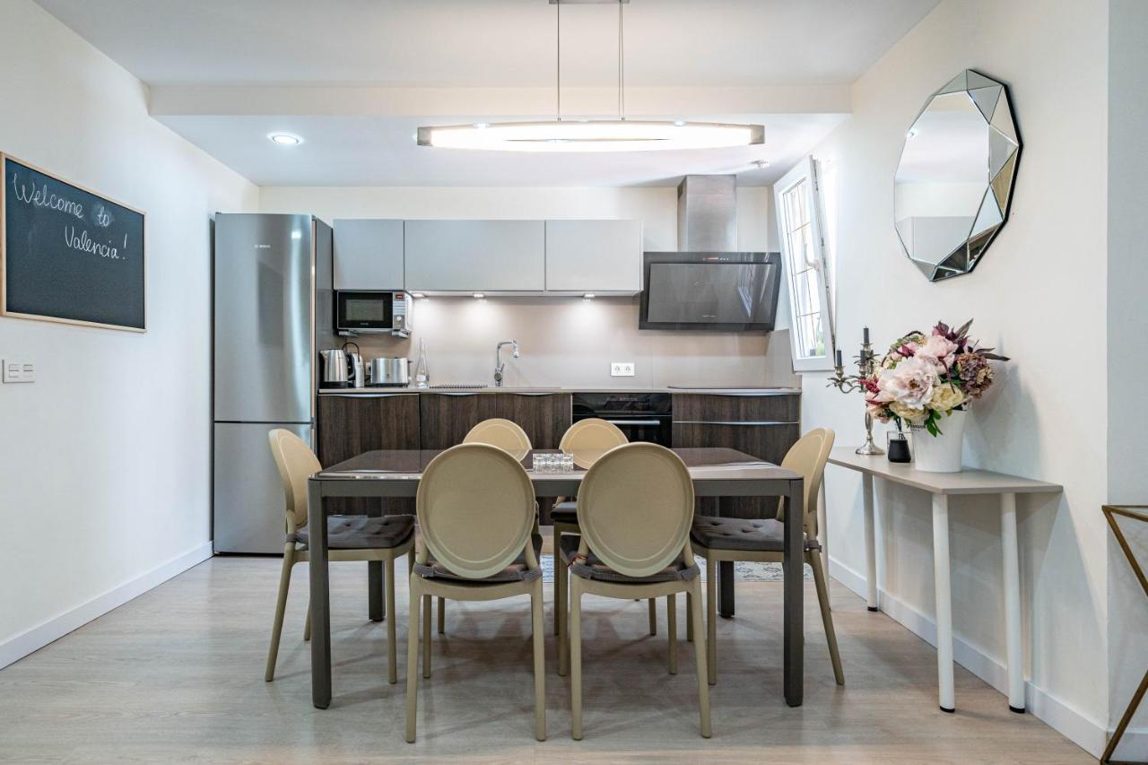 Апартаменти Central Luxury Flat With Free Parking Валенсія Екстер'єр фото