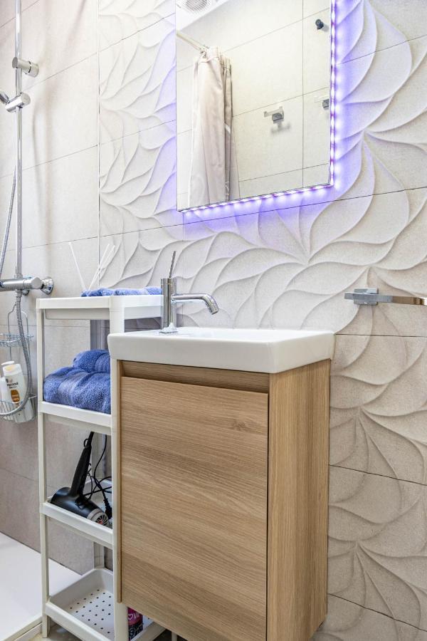 Апартаменти Central Luxury Flat With Free Parking Валенсія Екстер'єр фото